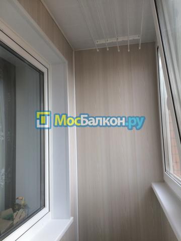 Остекление эркерного балкона пластиковыми окнами